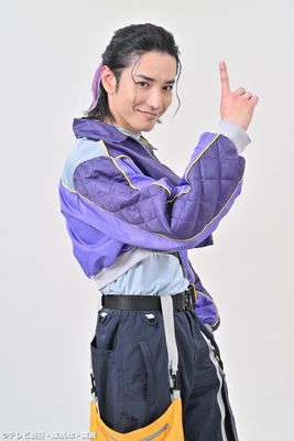 ブンブンジャー」宮澤佑が新戦士ブンバイオレットに変身！「ガッチャード」ではハンドレッド大隊長役 - GIGA PARK