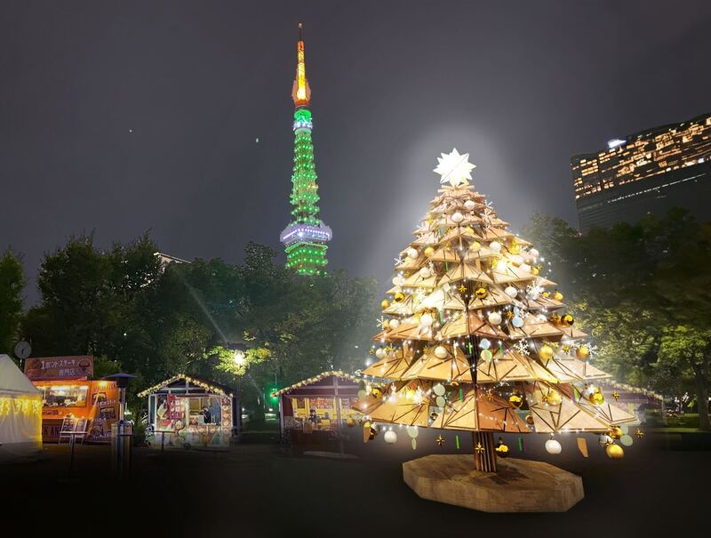 東京・芝公園に廃材で製作したクリスマスアートツリーを SDGsを考える